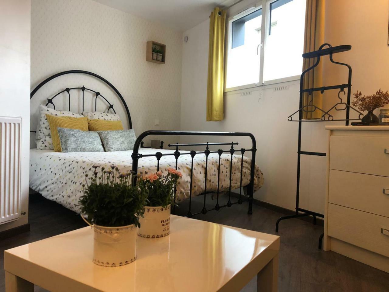 Studio Centre Lägenhet Dinan Exteriör bild